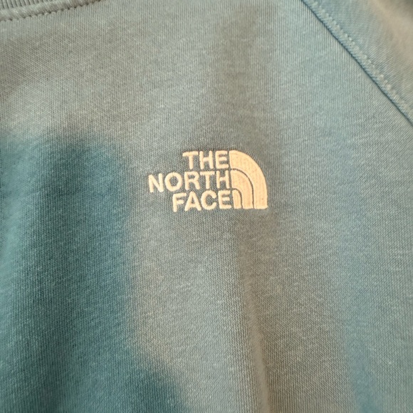 The North Face Blue Crewneck Sweater Casual Comfort - Picture 2 of 4